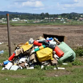 descarte irregular de lixo em Uruguaiana