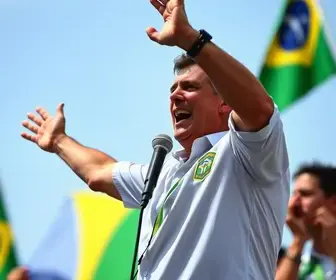 Flávio Bolsonaro na região de Uruguaiana